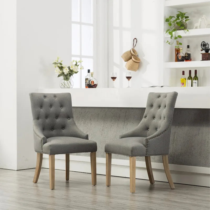 Gepolsterter Massivholz-Sessel mit Flügeln und silbernen Ziernägeln, 2er-Set