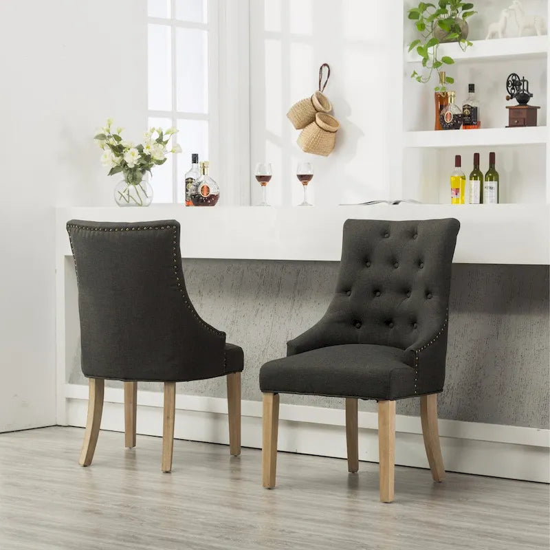 Gepolsterter Massivholz-Sessel mit Flügeln und silbernen Ziernägeln, 2er-Set