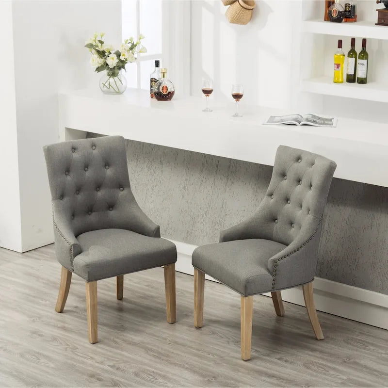 Gepolsterter Massivholz-Sessel mit Flügeln und silbernen Ziernägeln, 2er-Set