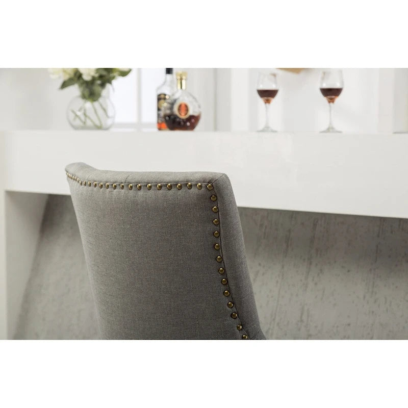Gepolsterter Massivholz-Sessel mit Flügeln und silbernen Ziernägeln, 2er-Set
