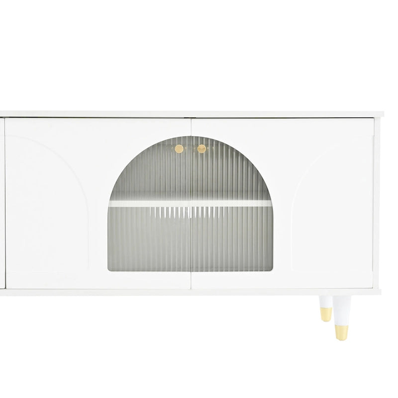 Elegante Medienkonsole mit goldenen Griffen und gewölbten Türen aus Riffelglas